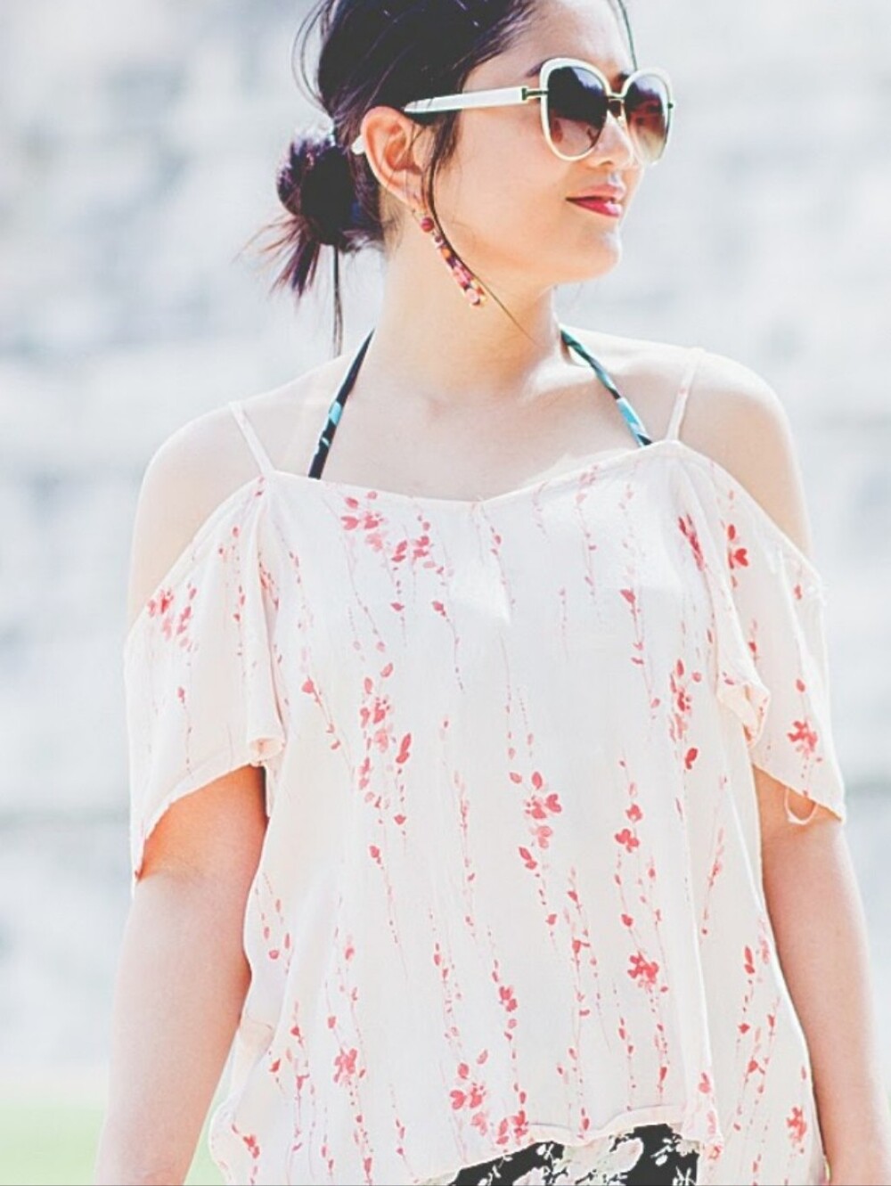 Forever 21 Cream Off-Shoulder Floral Camisole with Pink Blossoms Size Large